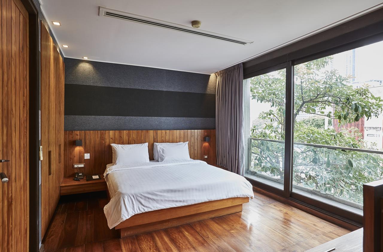 Luxx Langsuan Hotel - Sha Plus Банкок Екстериор снимка